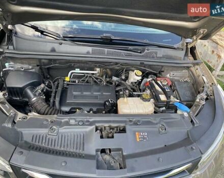 Серый Шевроле Trax, объемом двигателя 1.4 л и пробегом 54 тыс. км за 14500 $, фото 5 на Automoto.ua