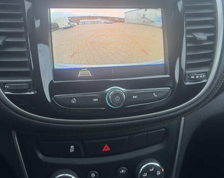 Серый Шевроле Trax, объемом двигателя 1.4 л и пробегом 202 тыс. км за 9600 $, фото 35 на Automoto.ua