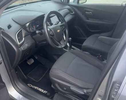 Серый Шевроле Trax, объемом двигателя 1.4 л и пробегом 202 тыс. км за 9600 $, фото 26 на Automoto.ua