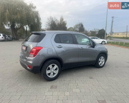 Серый Шевроле Trax, объемом двигателя 1.4 л и пробегом 202 тыс. км за 9600 $, фото 9 на Automoto.ua
