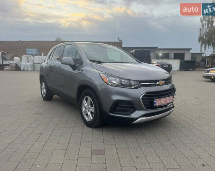 Серый Шевроле Trax, объемом двигателя 1.4 л и пробегом 202 тыс. км за 9600 $, фото 6 на Automoto.ua