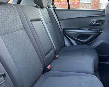 Сірий Шевроле Trax, об'ємом двигуна 1.4 л та пробігом 52 тис. км за 14500 $, фото 12 на Automoto.ua