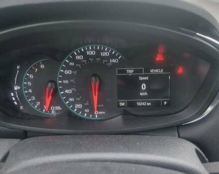 Серый Шевроле Trax, объемом двигателя 1.4 л и пробегом 19 тыс. км за 14400 $, фото 2 на Automoto.ua