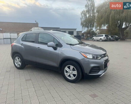 Серый Шевроле Trax, объемом двигателя 1.4 л и пробегом 202 тыс. км за 9600 $, фото 7 на Automoto.ua