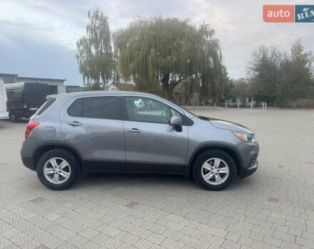 Серый Шевроле Trax, объемом двигателя 1.4 л и пробегом 202 тыс. км за 9600 $, фото 22 на Automoto.ua