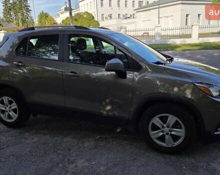 Серый Шевроле Trax, объемом двигателя 1.4 л и пробегом 19 тыс. км за 14400 $, фото 1 на Automoto.ua
