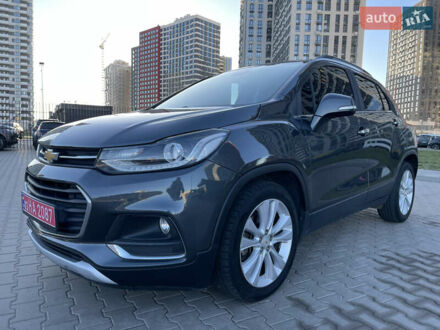Шевроле Trax 2017 у Києві на Automoto.ua Сірий Шевроле Trax, об'ємом двигуна 1.6 л та пробігом 133 тис. км за 13700 $, фото 1 на Automoto.ua