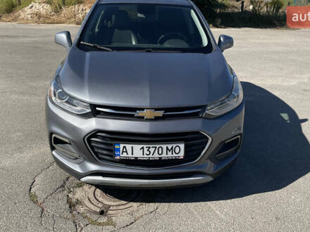 Серый Шевроле Trax, объемом двигателя 1.4 л и пробегом 115 тыс. км за 10000 $, фото 1 на Automoto.ua