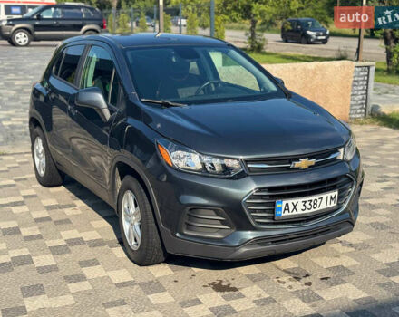 Сірий Шевроле Trax, об'ємом двигуна 1.4 л та пробігом 41 тис. км за 14100 $, фото 1 на Automoto.ua