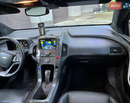 Белый Шевроле Вольт, объемом двигателя 1.4 л и пробегом 263 тыс. км за 11000 $, фото 40 на Automoto.ua