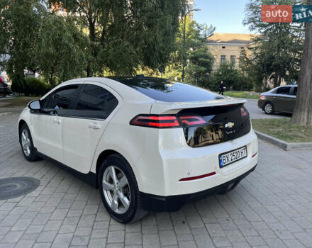 Белый Шевроле Вольт, объемом двигателя 1.4 л и пробегом 263 тыс. км за 11000 $, фото 9 на Automoto.ua