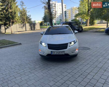Белый Шевроле Вольт, объемом двигателя 1.4 л и пробегом 263 тыс. км за 11000 $, фото 19 на Automoto.ua