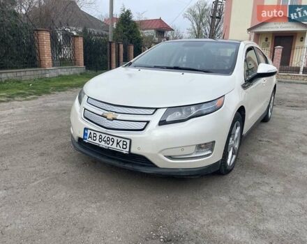 Белый Шевроле Вольт, объемом двигателя 1.4 л и пробегом 237 тыс. км за 9999 $, фото 1 на Automoto.ua