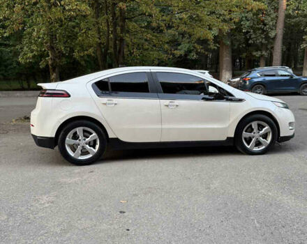 Белый Шевроле Вольт, объемом двигателя 1.4 л и пробегом 263 тыс. км за 11000 $, фото 57 на Automoto.ua