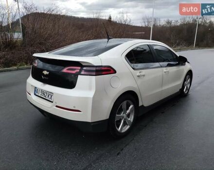 Белый Шевроле Вольт, объемом двигателя 1.4 л и пробегом 151 тыс. км за 12900 $, фото 4 на Automoto.ua
