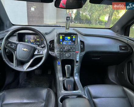 Белый Шевроле Вольт, объемом двигателя 1.4 л и пробегом 263 тыс. км за 11000 $, фото 28 на Automoto.ua