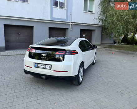 Белый Шевроле Вольт, объемом двигателя 1.4 л и пробегом 262 тыс. км за 11000 $, фото 18 на Automoto.ua