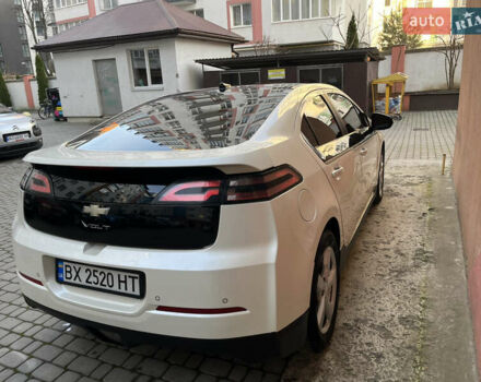 Белый Шевроле Вольт, объемом двигателя 1.4 л и пробегом 263 тыс. км за 11000 $, фото 65 на Automoto.ua