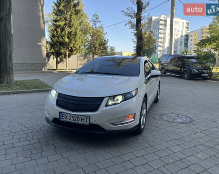 Белый Шевроле Вольт, объемом двигателя 1.4 л и пробегом 262 тыс. км за 11000 $, фото 7 на Automoto.ua
