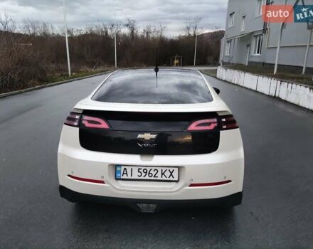 Белый Шевроле Вольт, объемом двигателя 1.4 л и пробегом 151 тыс. км за 12900 $, фото 7 на Automoto.ua