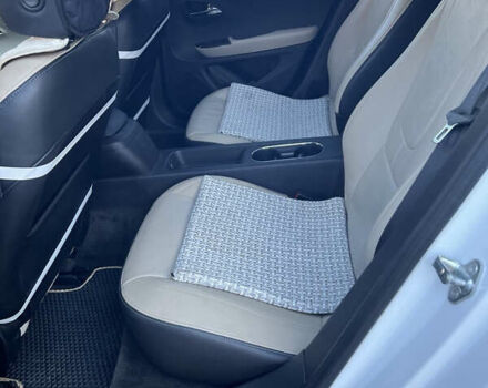 Белый Шевроле Вольт, объемом двигателя 1.4 л и пробегом 164 тыс. км за 7500 $, фото 3 на Automoto.ua