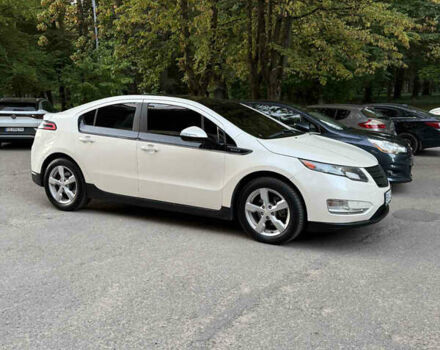 Белый Шевроле Вольт, объемом двигателя 1.4 л и пробегом 263 тыс. км за 11000 $, фото 56 на Automoto.ua