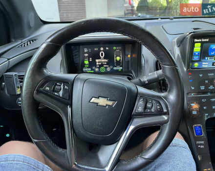 Белый Шевроле Вольт, объемом двигателя 1.4 л и пробегом 262 тыс. км за 11000 $, фото 36 на Automoto.ua