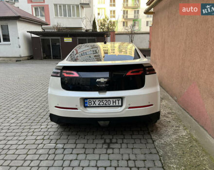 Білий Шевроле Вольт, об'ємом двигуна 1.4 л та пробігом 263 тис. км за 9500 $, фото 5 на Automoto.ua