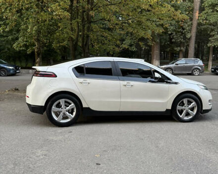 Белый Шевроле Вольт, объемом двигателя 1.4 л и пробегом 263 тыс. км за 11000 $, фото 52 на Automoto.ua