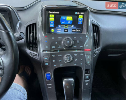 Белый Шевроле Вольт, объемом двигателя 1.4 л и пробегом 263 тыс. км за 11000 $, фото 31 на Automoto.ua