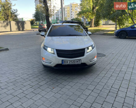Белый Шевроле Вольт, объемом двигателя 1.4 л и пробегом 263 тыс. км за 11000 $, фото 14 на Automoto.ua