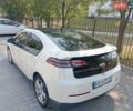 Белый Шевроле Вольт, объемом двигателя 1.4 л и пробегом 250 тыс. км за 9700 $, фото 1 на Automoto.ua