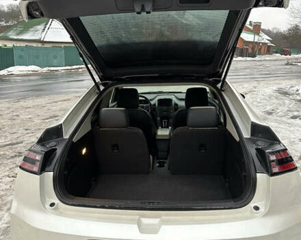 Белый Шевроле Вольт, объемом двигателя 1.4 л и пробегом 198 тыс. км за 10900 $, фото 8 на Automoto.ua