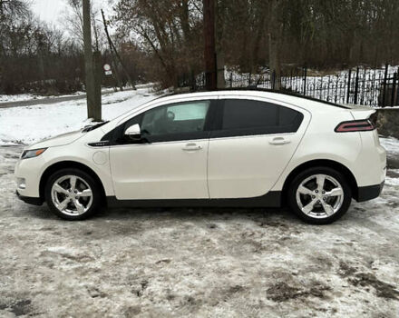 Белый Шевроле Вольт, объемом двигателя 1.4 л и пробегом 198 тыс. км за 10900 $, фото 3 на Automoto.ua
