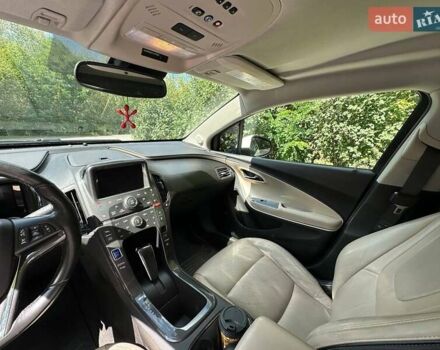 Белый Шевроле Вольт, объемом двигателя 1.4 л и пробегом 196 тыс. км за 11700 $, фото 13 на Automoto.ua