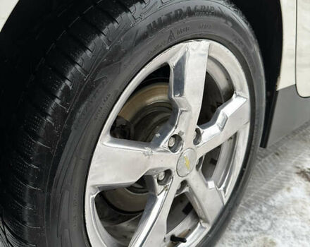 Белый Шевроле Вольт, объемом двигателя 1.4 л и пробегом 198 тыс. км за 10900 $, фото 15 на Automoto.ua