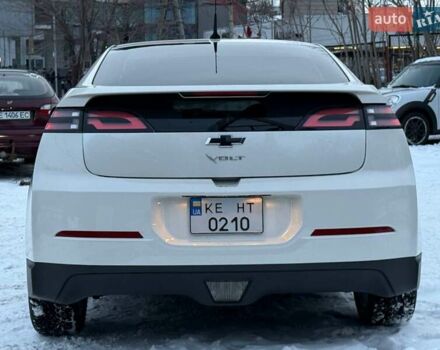 Белый Шевроле Вольт, объемом двигателя 1.4 л и пробегом 140 тыс. км за 8800 $, фото 5 на Automoto.ua