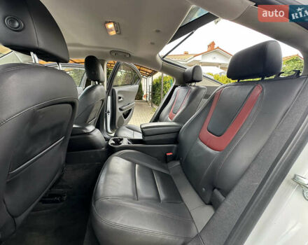 Білий Шевроле Вольт, об'ємом двигуна 1.4 л та пробігом 150 тис. км за 9000 $, фото 28 на Automoto.ua