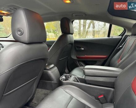 Белый Шевроле Вольт, объемом двигателя 1.4 л и пробегом 171 тыс. км за 10690 $, фото 11 на Automoto.ua