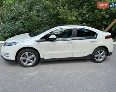 Белый Шевроле Вольт, объемом двигателя 1.4 л и пробегом 196 тыс. км за 11700 $, фото 4 на Automoto.ua