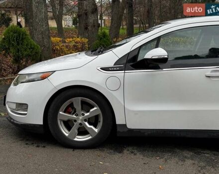 Белый Шевроле Вольт, объемом двигателя 1.4 л и пробегом 171 тыс. км за 10690 $, фото 9 на Automoto.ua