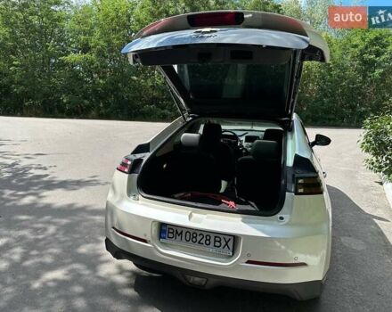 Белый Шевроле Вольт, объемом двигателя 1.4 л и пробегом 196 тыс. км за 11700 $, фото 6 на Automoto.ua