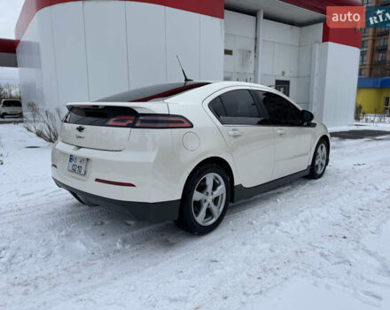 Белый Шевроле Вольт, объемом двигателя 1.4 л и пробегом 146 тыс. км за 8999 $, фото 2 на Automoto.ua
