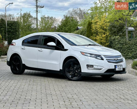 Білий Шевроле Вольт, об'ємом двигуна 1.4 л та пробігом 150 тис. км за 9000 $, фото 5 на Automoto.ua
