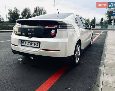 Белый Шевроле Вольт, объемом двигателя 1.4 л и пробегом 176 тыс. км за 8500 $, фото 8 на Automoto.ua