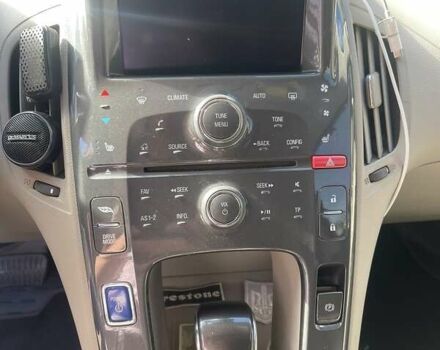 Белый Шевроле Вольт, объемом двигателя 1.4 л и пробегом 159 тыс. км за 9300 $, фото 8 на Automoto.ua