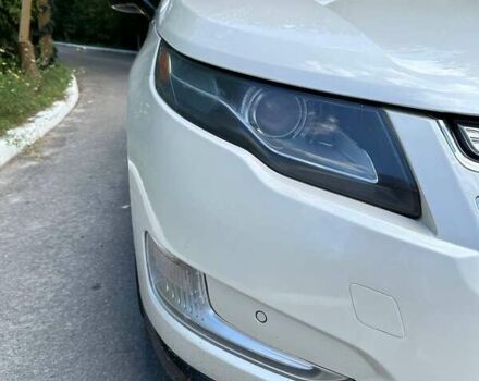 Белый Шевроле Вольт, объемом двигателя 1.4 л и пробегом 196 тыс. км за 11700 $, фото 1 на Automoto.ua