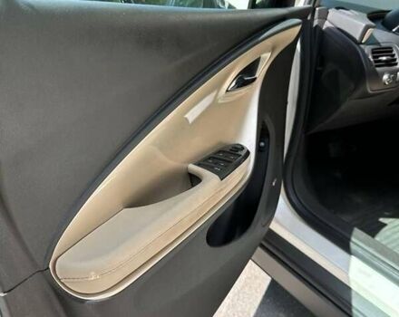 Белый Шевроле Вольт, объемом двигателя 1.4 л и пробегом 196 тыс. км за 11700 $, фото 10 на Automoto.ua