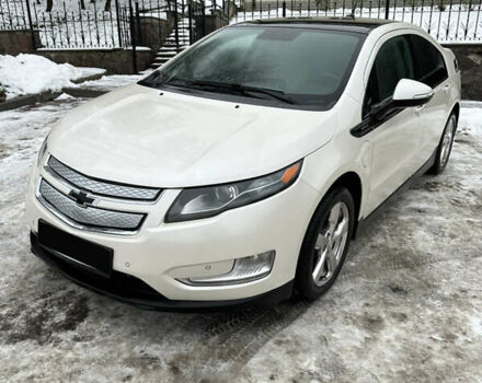 Белый Шевроле Вольт, объемом двигателя 1.4 л и пробегом 198 тыс. км за 10900 $, фото 2 на Automoto.ua