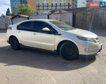 Белый Шевроле Вольт, объемом двигателя 1.4 л и пробегом 159 тыс. км за 9300 $, фото 3 на Automoto.ua